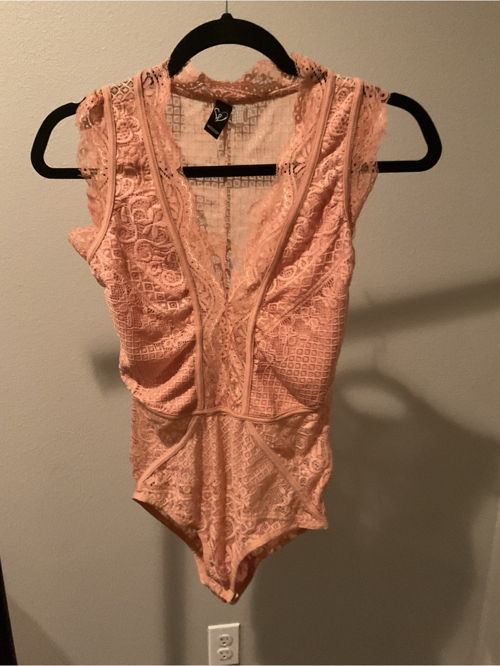 Windsor Blush Peach Lace V-Neck Bodysuit